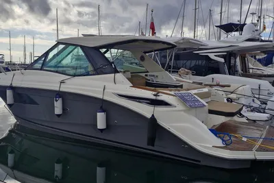 2022 Sea Ray 320 Sundancer