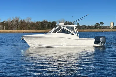 Albemarle 31 Dual Console