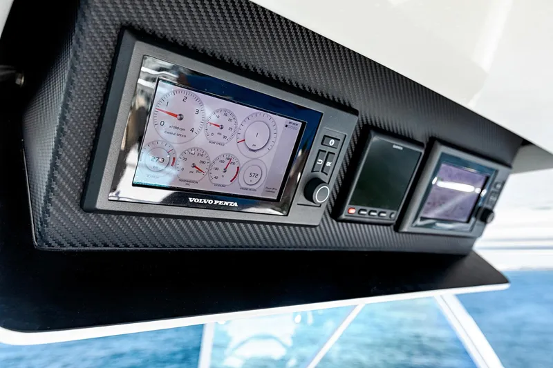 O'fishal Bizzness Yacht Photos Pics 2018 Viking 44 Convertible  Helm 8