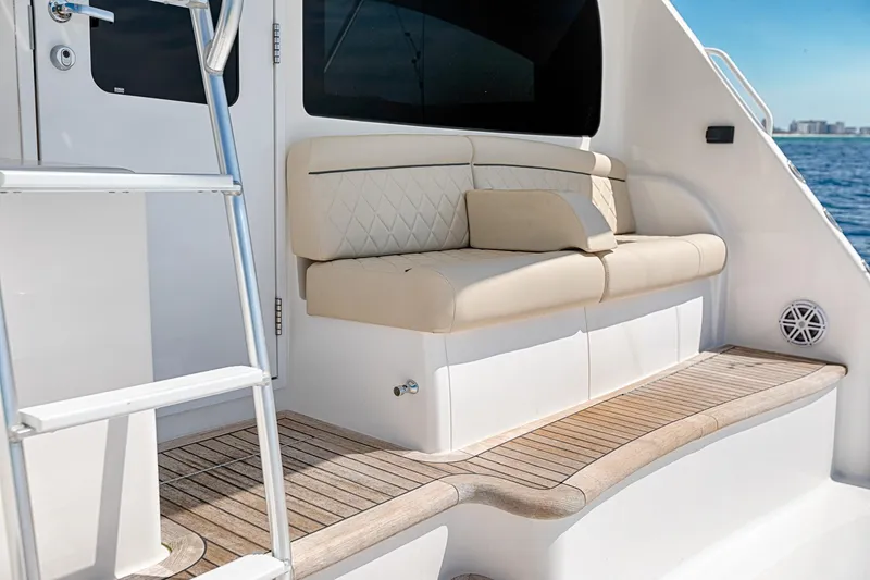 O'fishal Bizzness Yacht Photos Pics 2018 Viking 44 Convertible  Cockpit 3