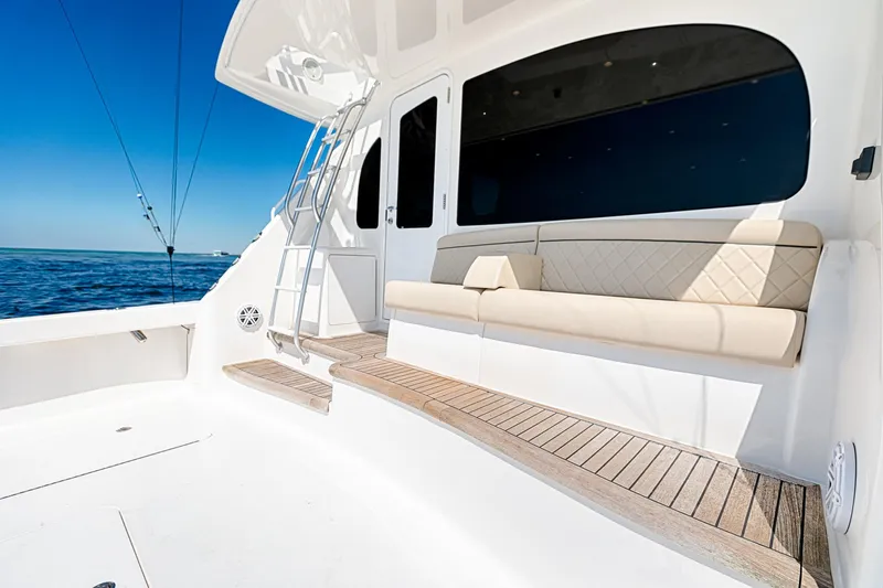 O'fishal Bizzness Yacht Photos Pics 2018 Viking 44 Convertible  Cockpit 4