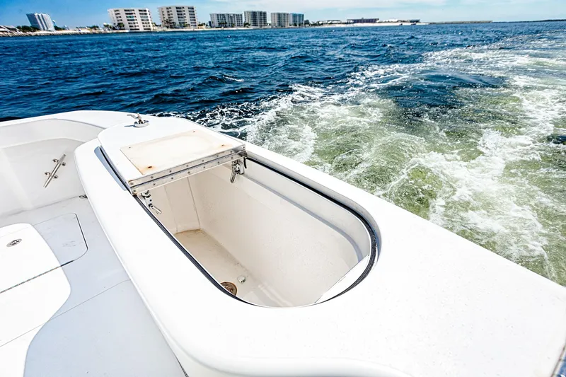 O'fishal Bizzness Yacht Photos Pics 2018 Viking 44 Convertible  Livewell