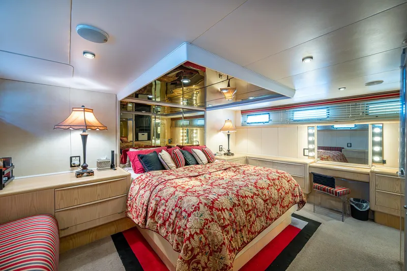 Mi Jule Yacht Photos Pics 