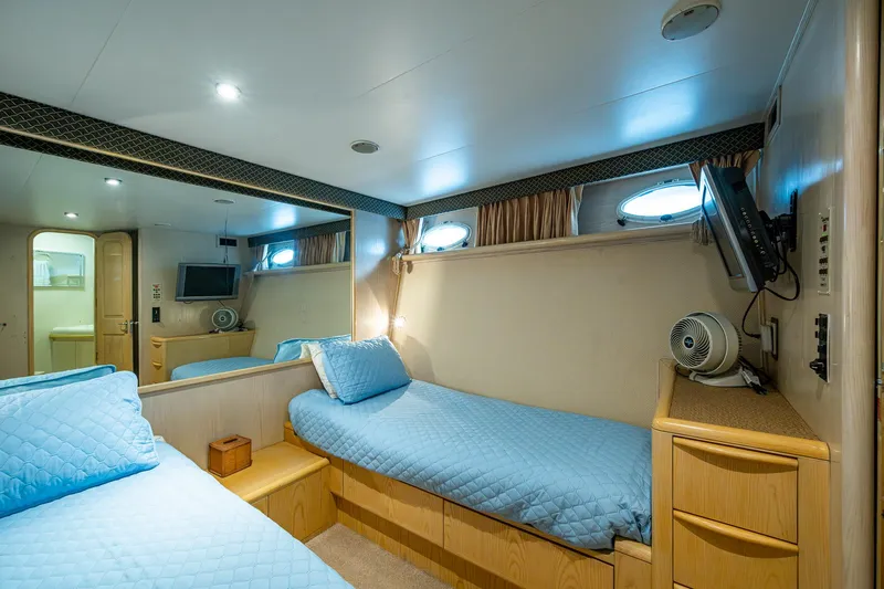 Mi Jule Yacht Photos Pics 