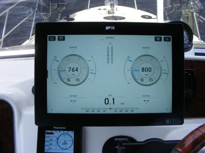 Charlie Girl Yacht Photos Pics 