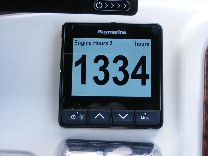 Charlie Girl Yacht Photos Pics 