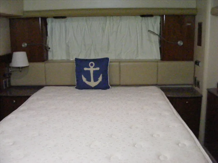 Charlie Girl Yacht Photos Pics 