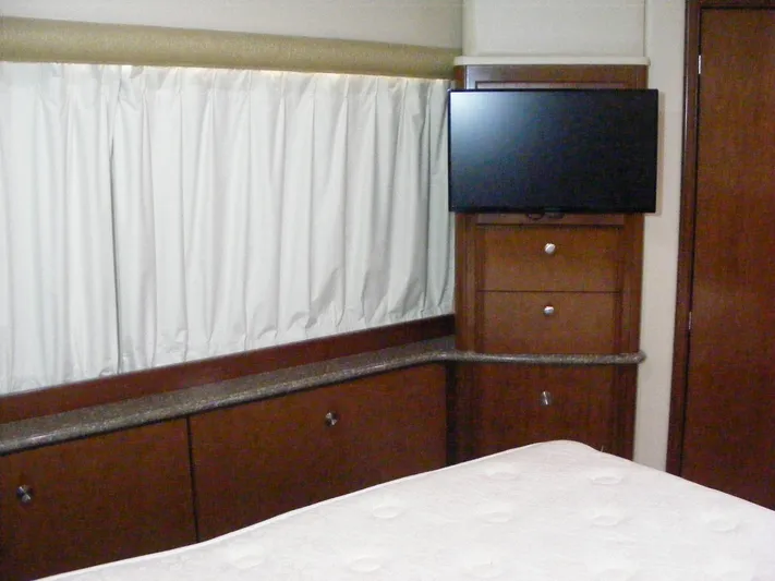 Charlie Girl Yacht Photos Pics 