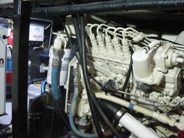 Charlie Girl Yacht Photos Pics 