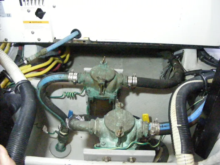 Charlie Girl Yacht Photos Pics 