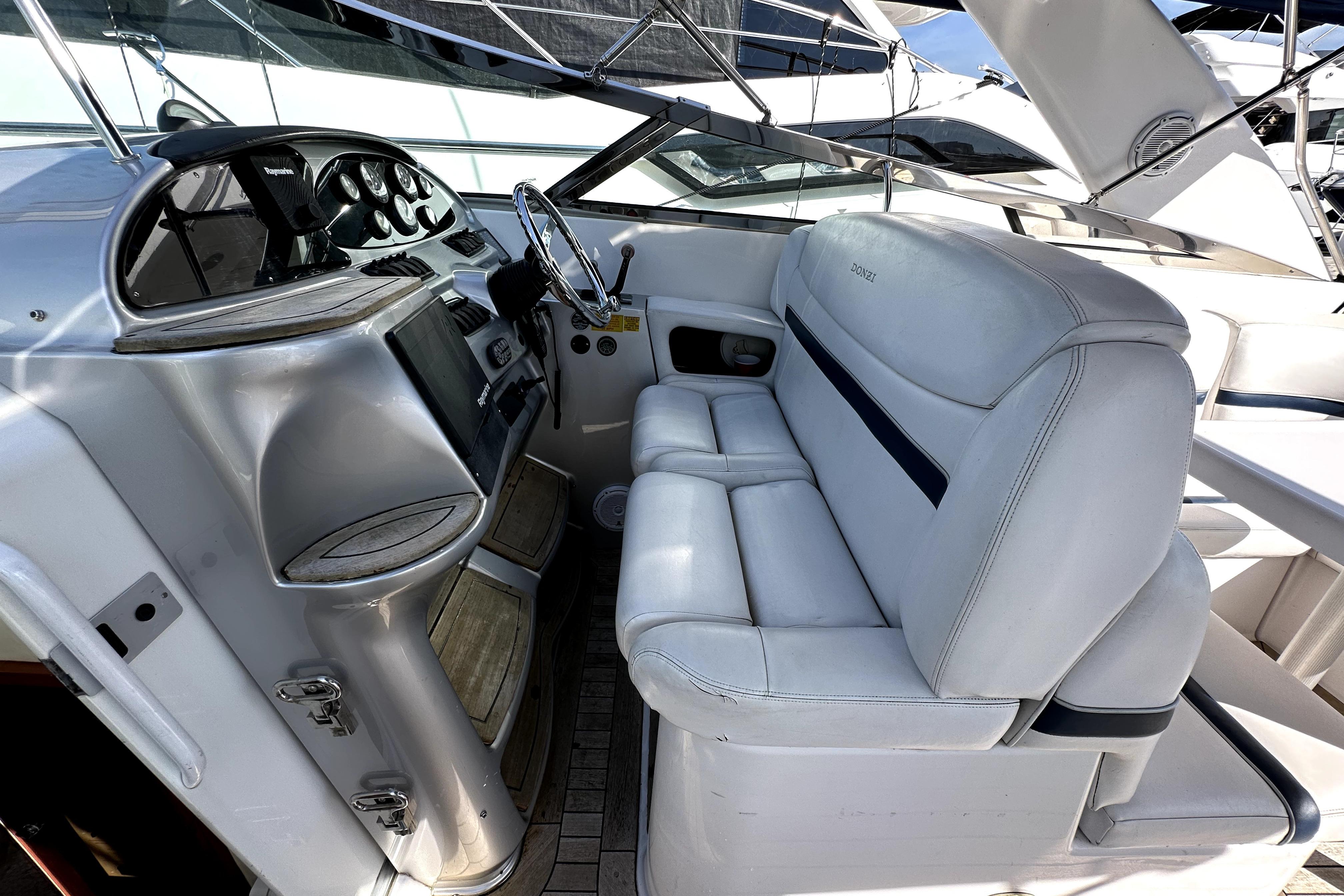 邦楽 BOAT 6CD 2008 Cabo 40 Express – Loaded, Upgraded & Ready for Summer