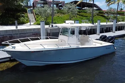 Mako 284 Center Console