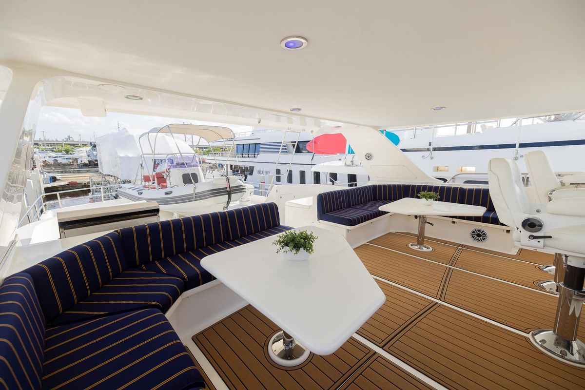 2005 Outer Reef Yachts 73 