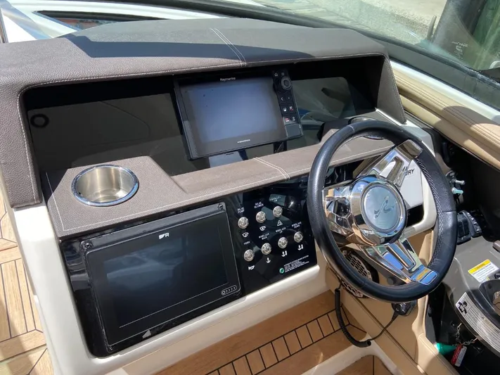 Chasing The Sun Yacht Photos Pics 