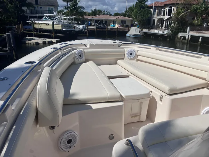  Yacht Photos Pics 2020 Grady-White Canyon 336 boat with spacious seating and modern design.