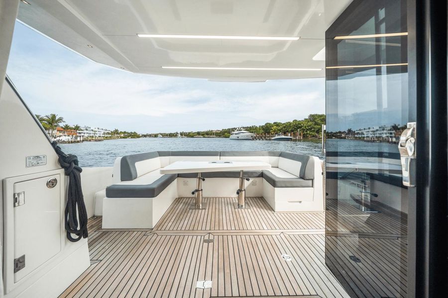 2019 Galeon 470 Sky