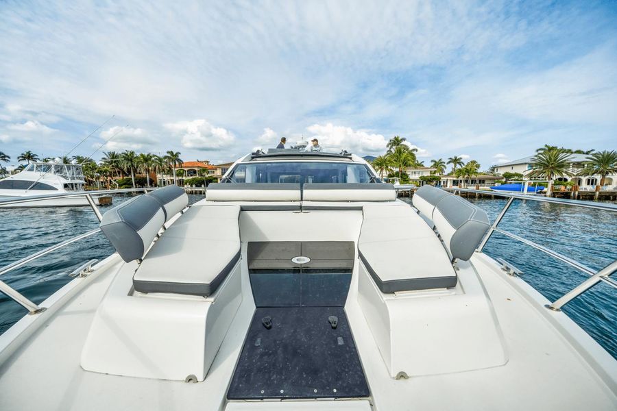 2019 Galeon 470 Sky
