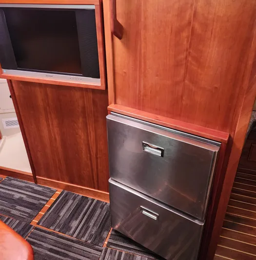 Ginger Snap Yacht Photos Pics 