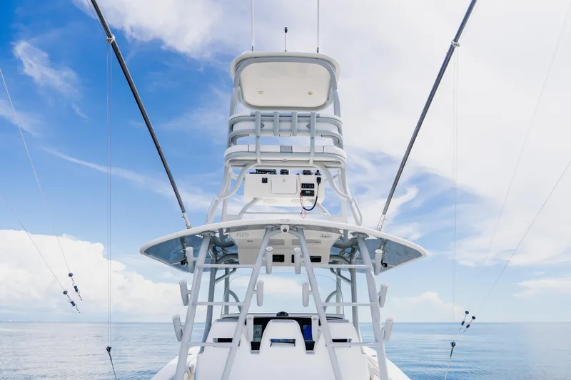  Yacht Photos Pics 2018 Regulator 41 boat tower against a clear blue sky and ocean backdrop.