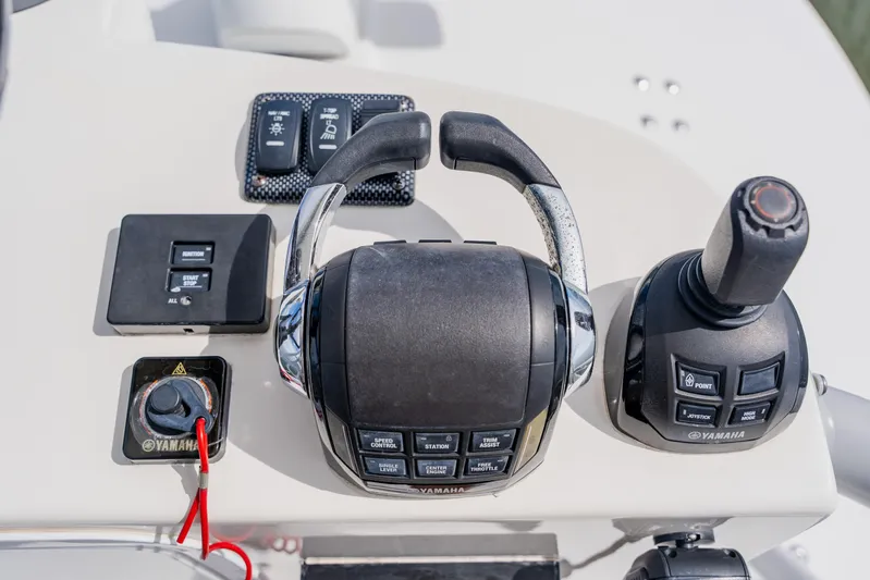  Yacht Photos Pics Control panel of a 2018 Regulator 41 boat with Yamaha throttle and joystick.