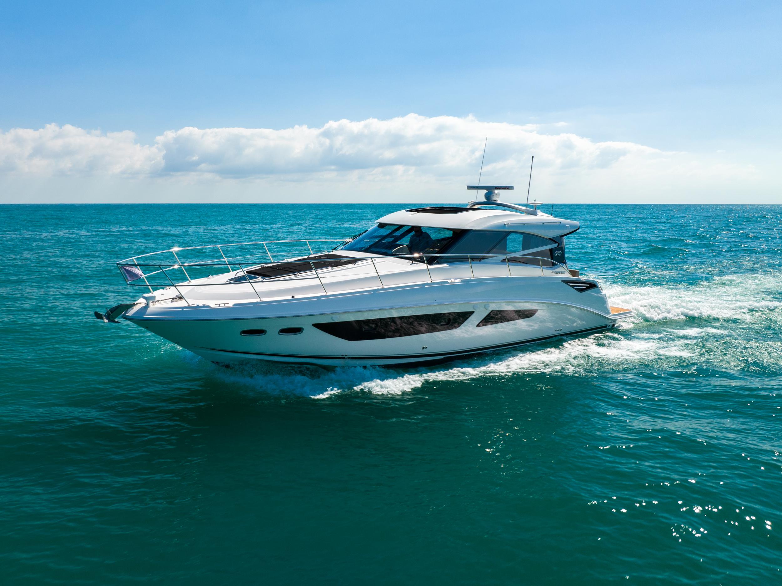 2015 Sea Ray 470 Sundancer Motor Yacht for sale - YachtWorld