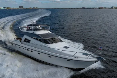 Johnson High Tech Euro Motoryacht
