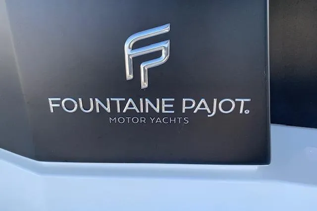 Cat&go Yacht Photos Pics Fountaine Pajot MY4.S 2025 logo on yacht, sleek design, luxury motor yachts.