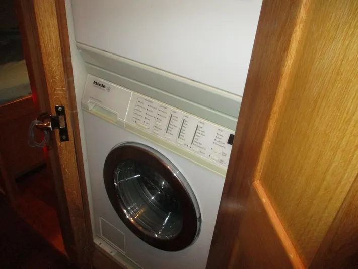 Barratuna Yacht Photos Pics 