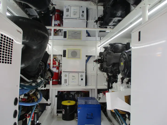 Barratuna Yacht Photos Pics 