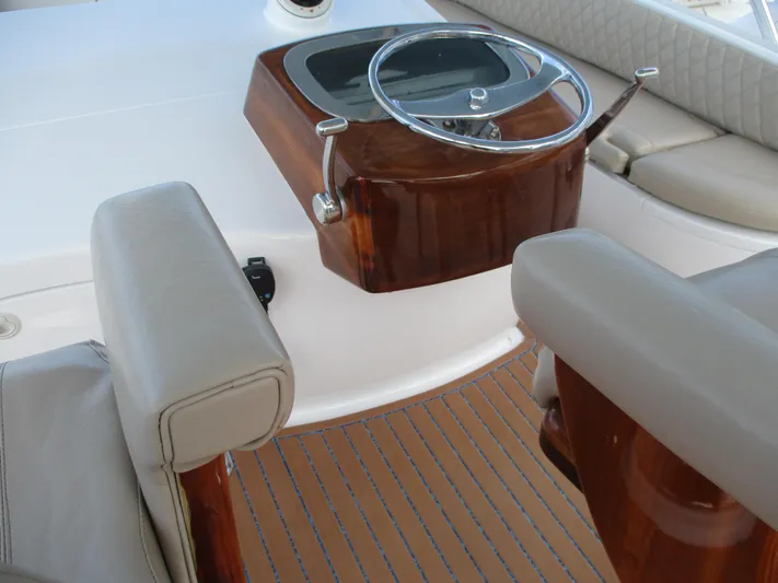 Barratuna Yacht Photos Pics 