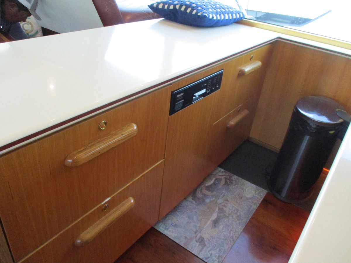 2008 Custom Carolina 53 