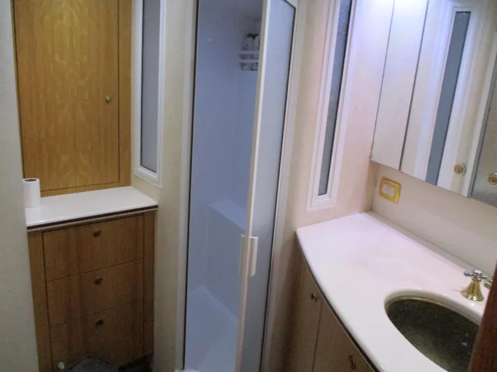 Barratuna Yacht Photos Pics 