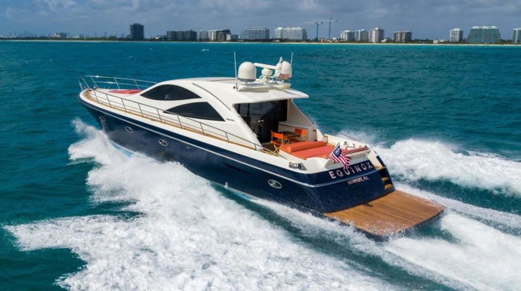 2009 Uniesse Sport Yacht