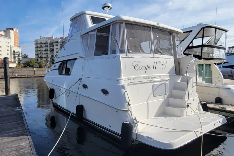 Escape II Sea Yacht Photos Pics 2003 Silverton 453 Motor Yacht docked in marina, Wilmington, NC.