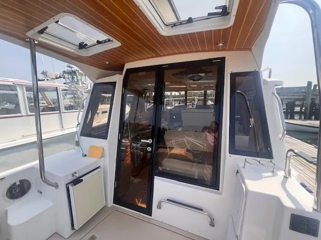 Windless Yacht Photos Pics 