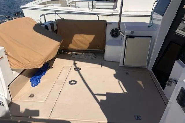 Windless Yacht Photos Pics 