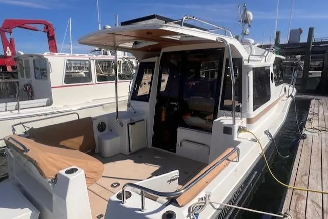 Windless Yacht Photos Pics 