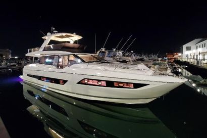 2021 69' Prestige-690 Flybridge Huntington Beach, CA, US