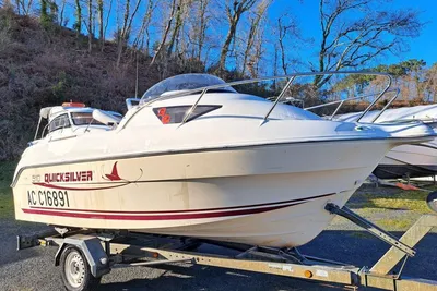 2003 Quicksilver 510 Cruiser