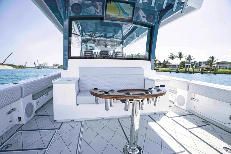 Bushwacked Yacht Photos Pics 