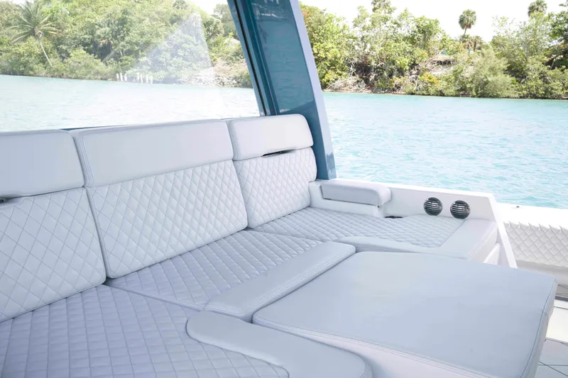 Bushwacked Yacht Photos Pics 