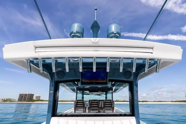 Bushwacked Yacht Photos Pics 