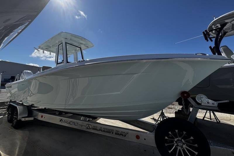 Blazer Bay Makaira 2800