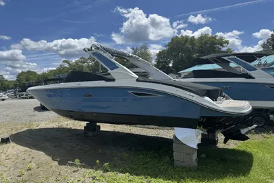 Sea Ray SDX 270
