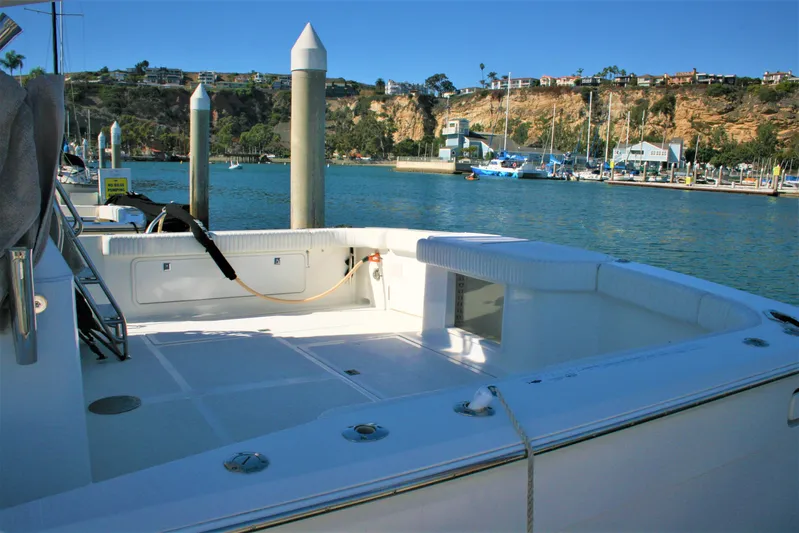 Dos Anzuelos Yacht Photos Pics Huge Cockpit