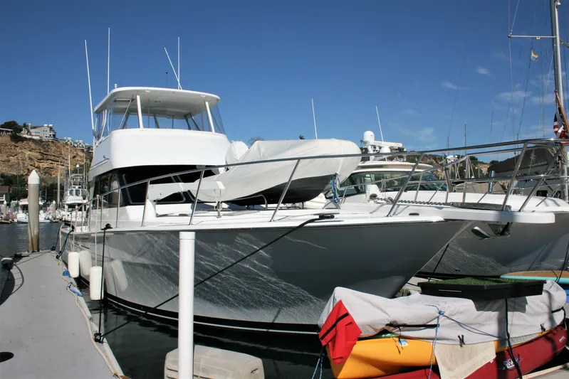 Dos Anzuelos Yacht Photos Pics Starboard Side View