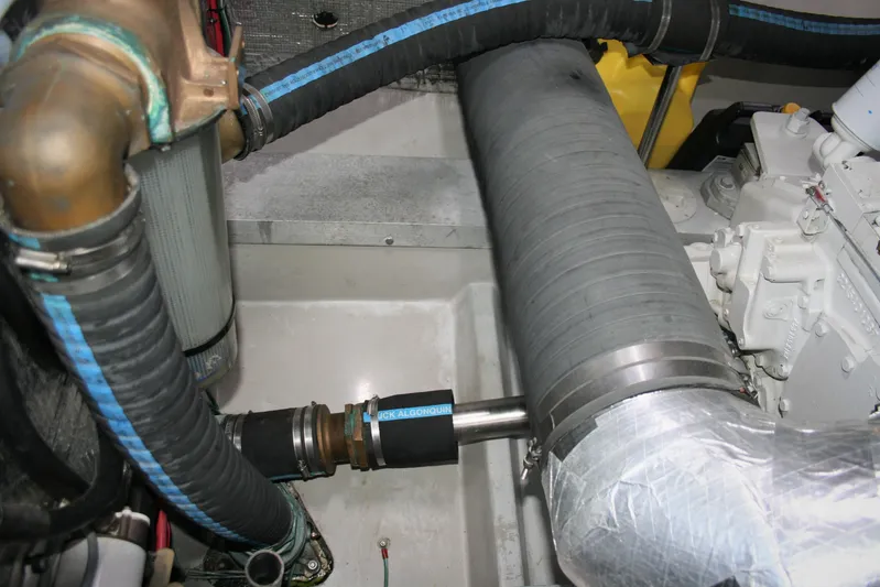 Dos Anzuelos Yacht Photos Pics Sterile Bilges!!!