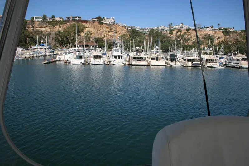 Dos Anzuelos Yacht Photos Pics View Looking Aft From Bridge