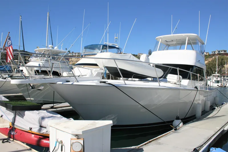 Dos Anzuelos Yacht Photos Pics Great Lines!!