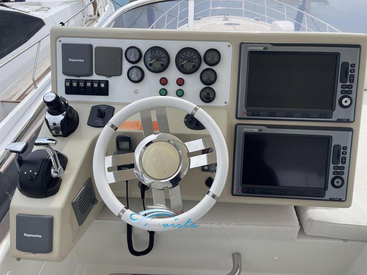 2013 Azimut 63 
